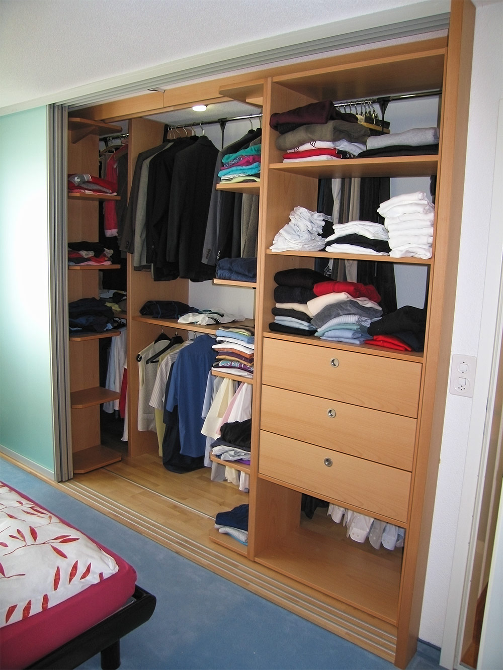 Schränke und Korpusse Bösch Schreinerei